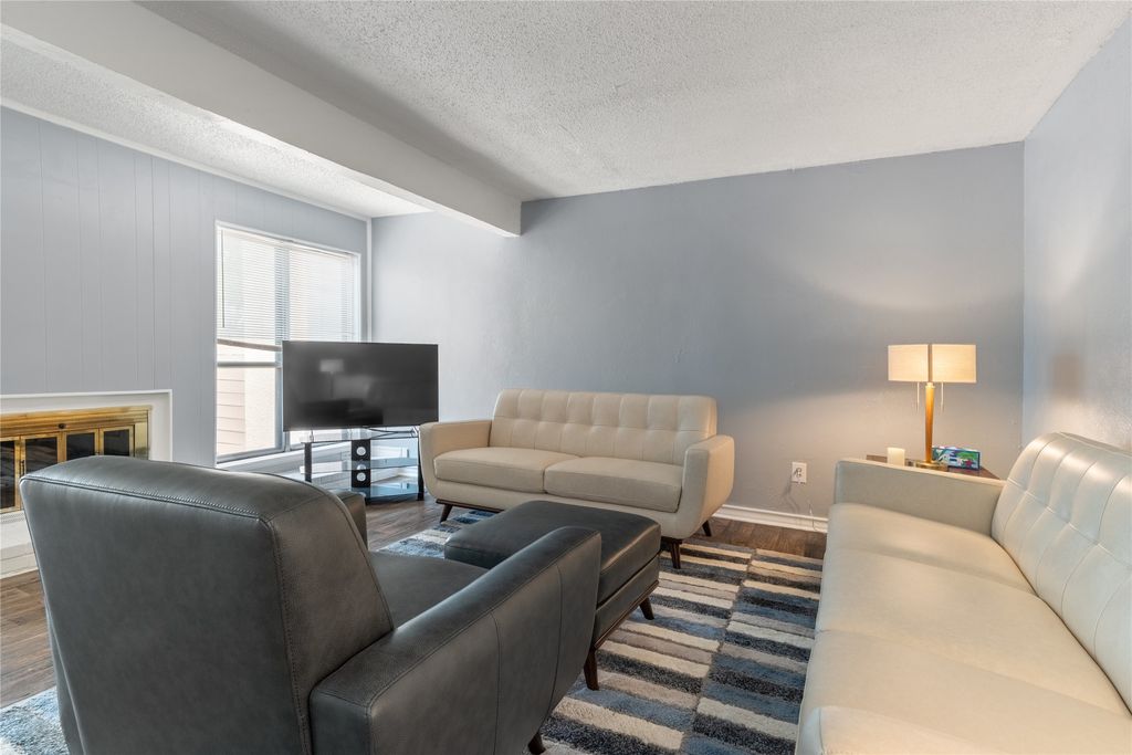 Apartment in Dallas - View 5