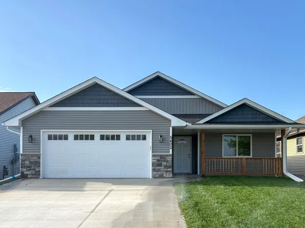 5402 Sand Bunker St, Saint Cloud, MN 56304