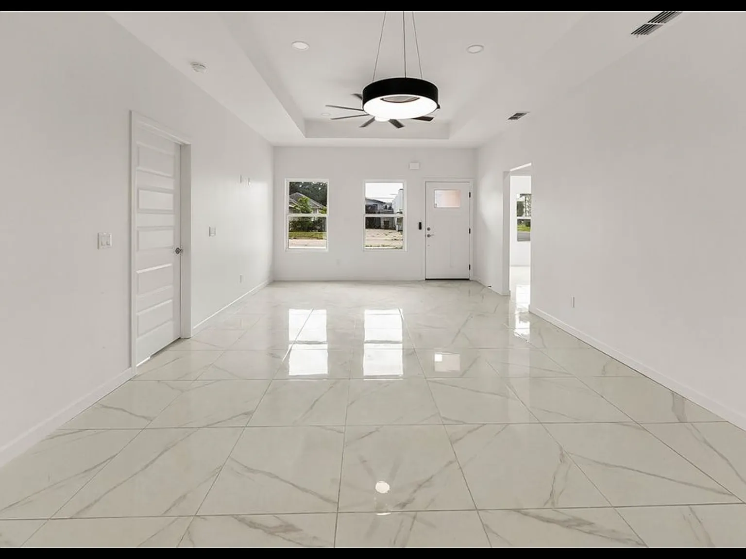 3 bed, 1300 sqft, $725 — Photo 4