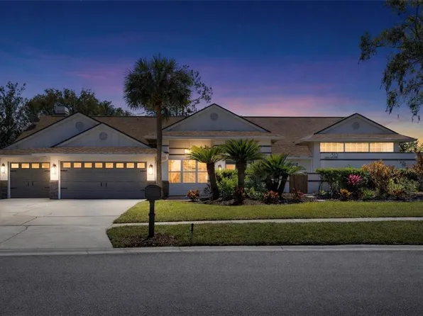 512 Crystal Grove Blvd, Lutz, FL 33548