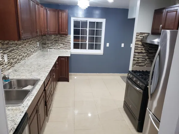 5402 Williams St, Dearborn Heights, MI 48125