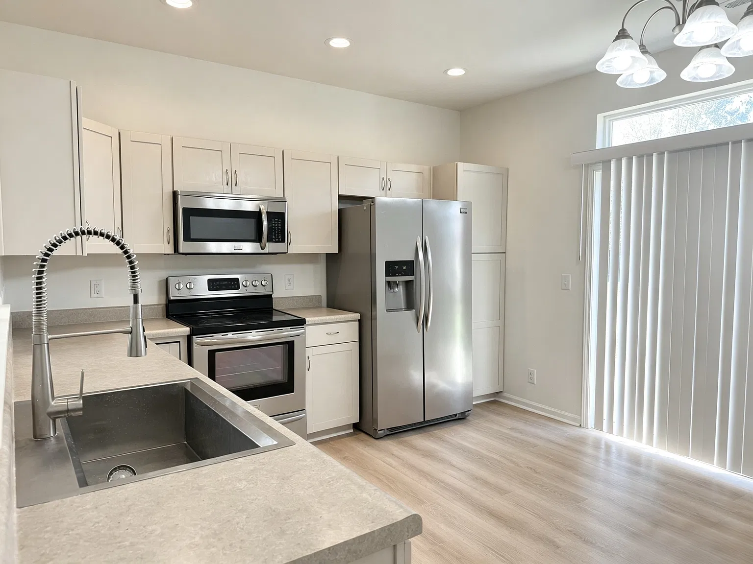 3 bed, 1500 sqft, $1,840 — Photo 4