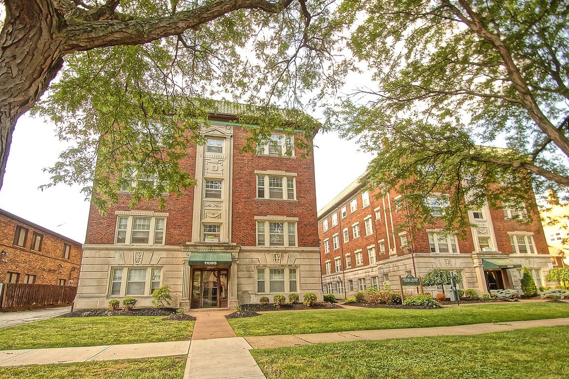 Chelsea Manor