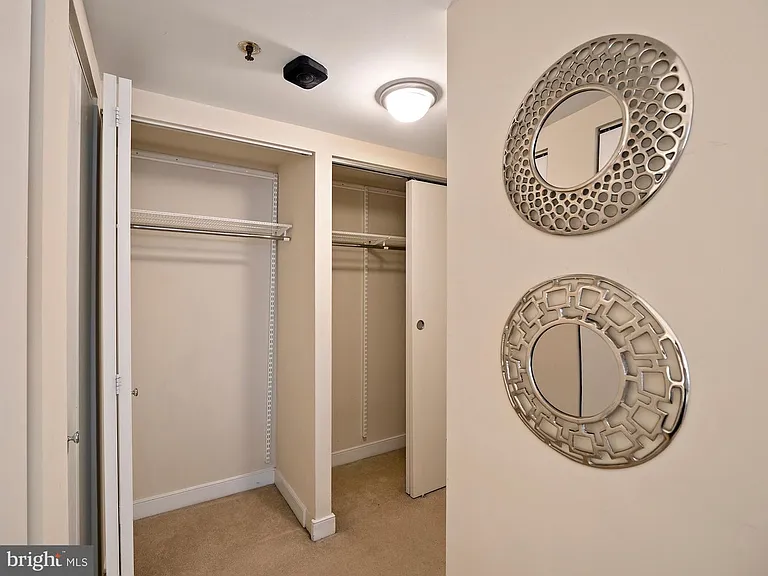 7500 Woodmont Ave #510 — Photo 15