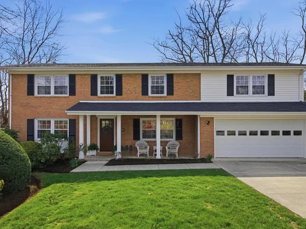 509 Stonegate Dr, Blacksburg, VA 24060