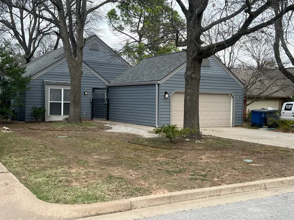 6243 E 100th Pl, Tulsa, OK 74137