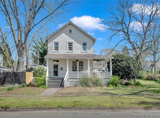 38 Locust Ave, Hampton, VA 23661