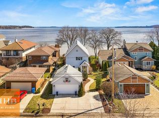 2529 Middleton Beach Rd, Middleton, WI 53562