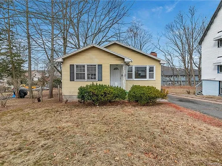 38 Diamond St — Photo 1