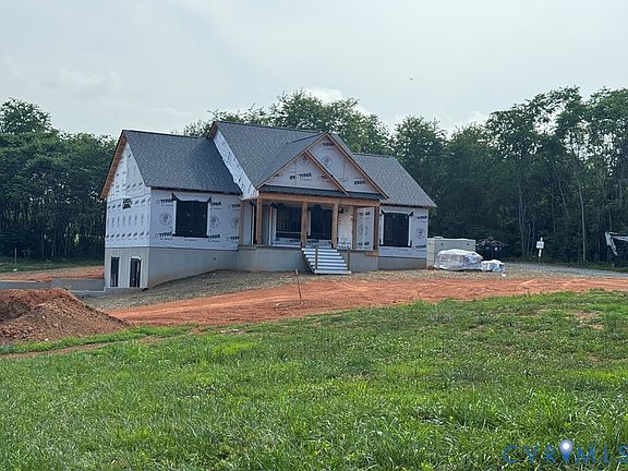 2nd image of 7705 Three Notch Rd