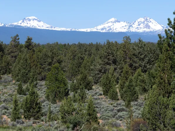 64643 Boones Borough Dr, Bend, OR 97701