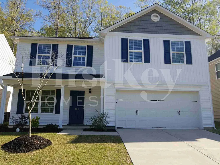 901 Leatherstone Ln — Photo 1