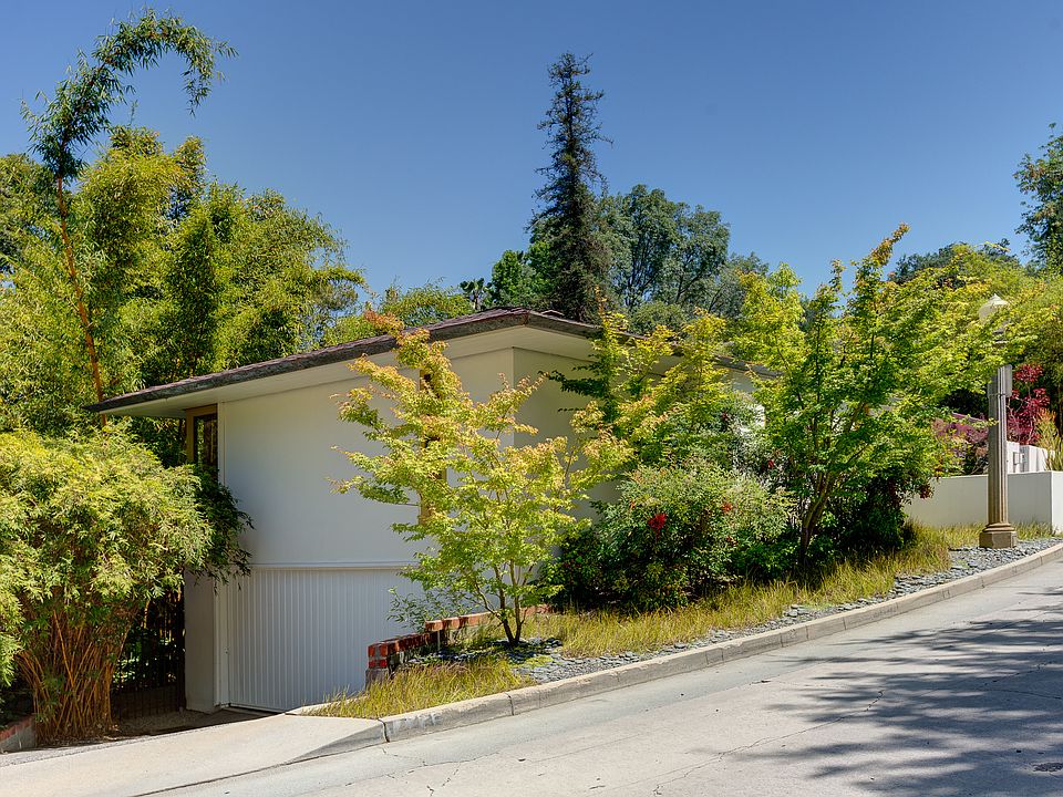 1st image of 1444 Poppy Peak Dr