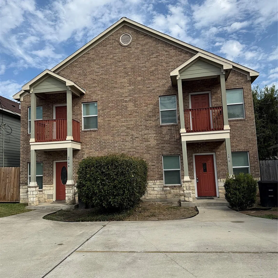 3 bed, 2.5 bath, 1680 sqft, $1,700 — Photo 1