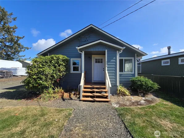 208 N Hoquiam Street, Westport, WA 98595
