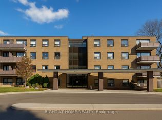 1002 Lawrence Ave E #205, Toronto, ON M3C1R4
