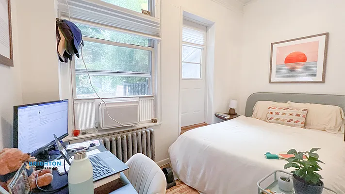 Rented by Brighton Management | media 22