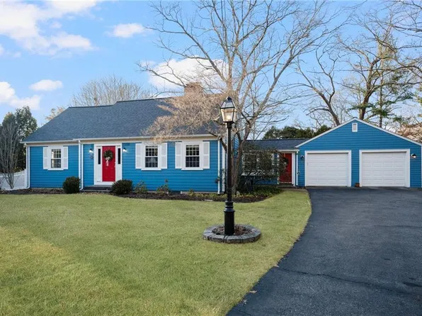 278 New Meadow Rd, Barrington, RI 02806