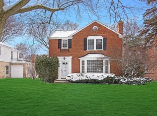115 Lawndale Ave, Wilmette, IL 60091