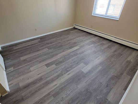 2nd image of 2457 Montana Ave #3