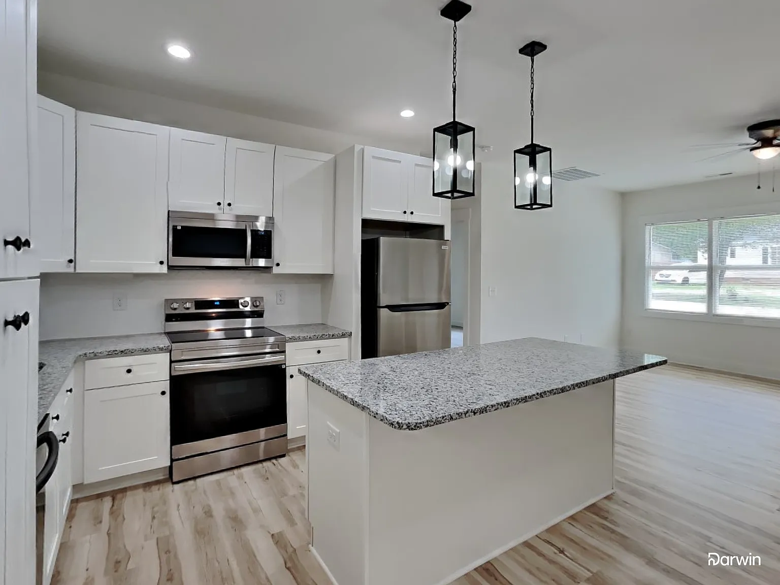 3 bed, 2.0 bath, 1218 sqft, $1,815 — Photo 3