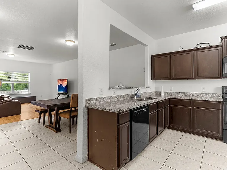 3117 Cody Ct — Photo 6