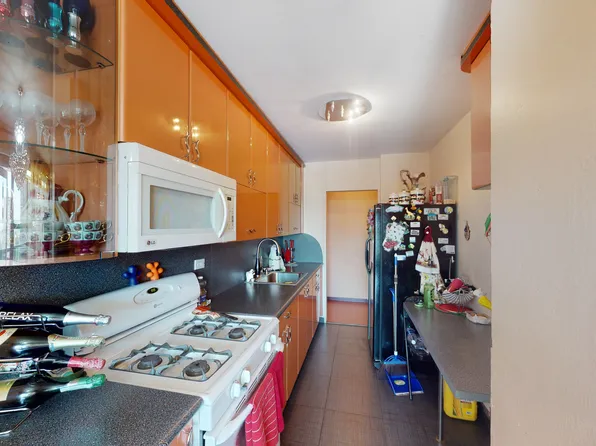 2928 West Fifth Street image 7 of 22