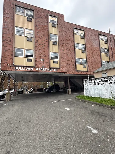 2646 Fairfield Ave #1 Photo 1