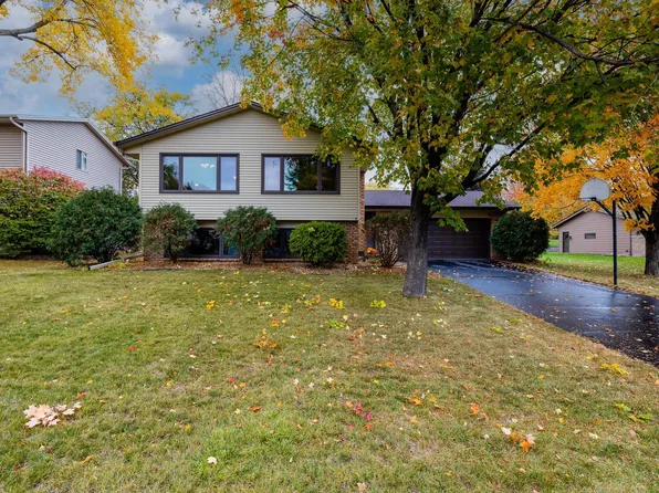 5204 W 111th St, Minneapolis, MN 55437