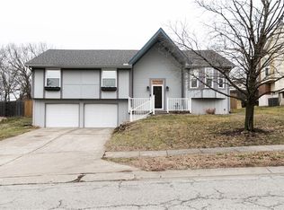 1418 NE 83rd St, Kansas City, MO 64118