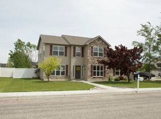 1585 Shady Pines Dr, Idaho Falls, ID 83404