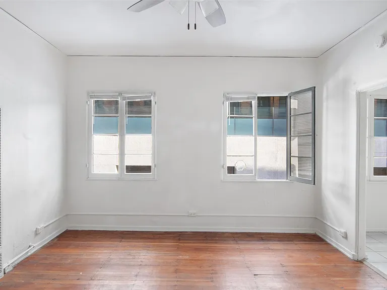 Euclid Apartments — Photo 11