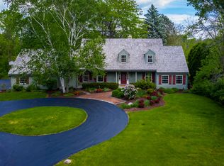 10280 N Range Line Ct, Mequon, WI 53092