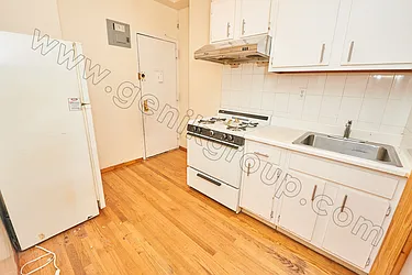 Rented by Genik Group Corp