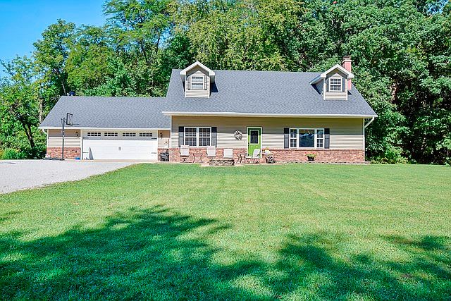 1st image of 648 N County Road 1760 E