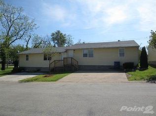 886 Evergreen Ave, Hollister, MO 65672