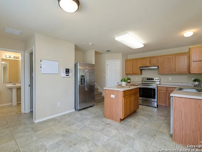 215 Redbird Cir — Photo 6