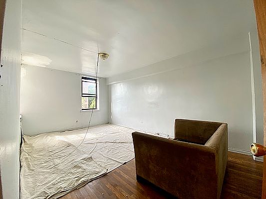 4th image of 130 E 18th St #2A
