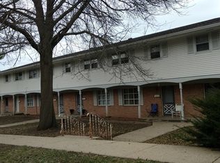 1830 Remington Rd, Rockford, IL 61108