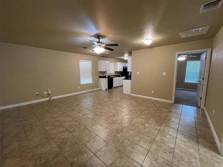 3132 Weave Ct #3133 — Photo 3