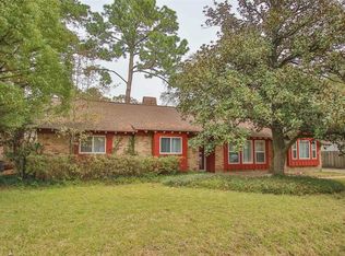 10110 Knoboak Dr, Houston, TX 77080