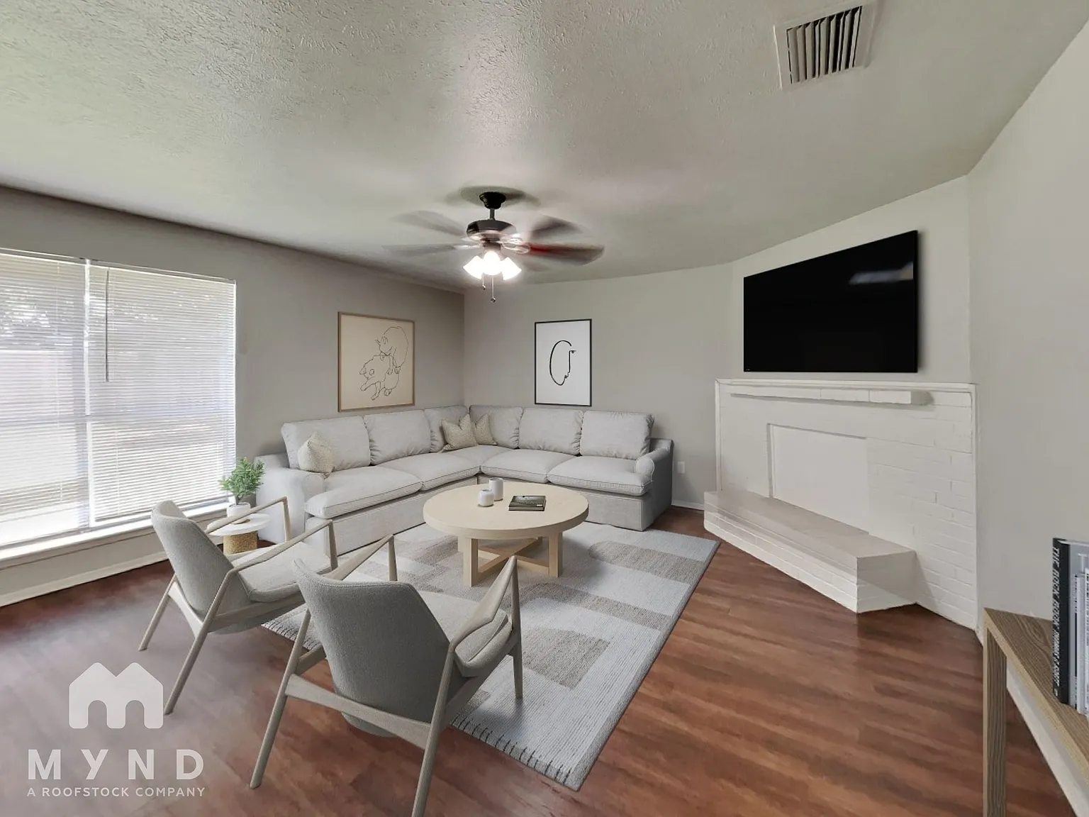 3 bed, 2.0 bath, 1391 sqft, $1,995 — Photo 2