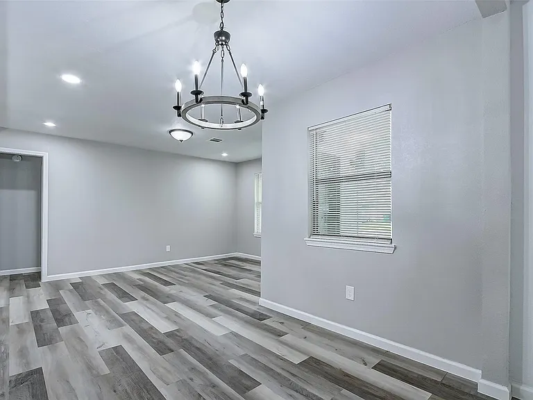 5914 Carew St — Photo 11