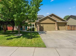 560 W Ashby Dr, Meridian, ID 83646
