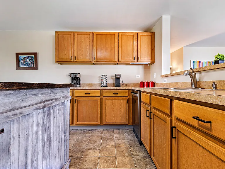 3093 Huntington Dr — Photo 18