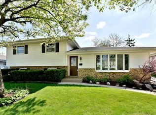 353 N Park Ave, Lombard, IL