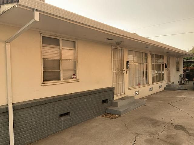 1st image of 1833 W Country Club Blvd