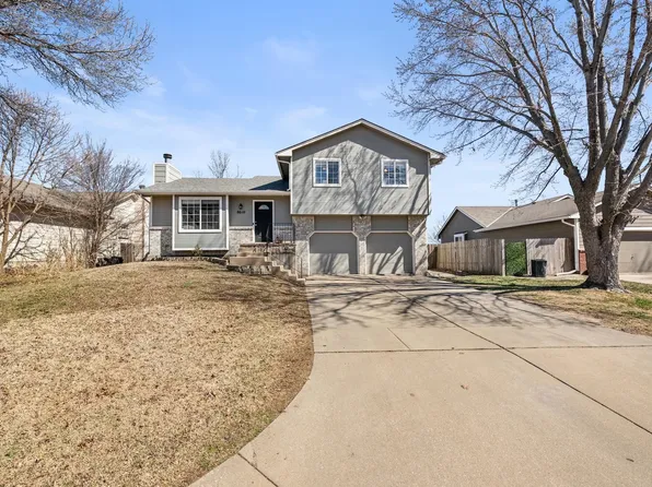 8610 W Westlawn Cir, Wichita, KS 67212