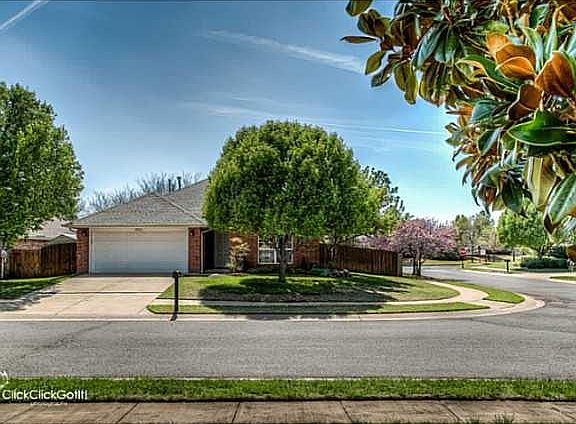 BEAUTIFUL CORNER LOT!