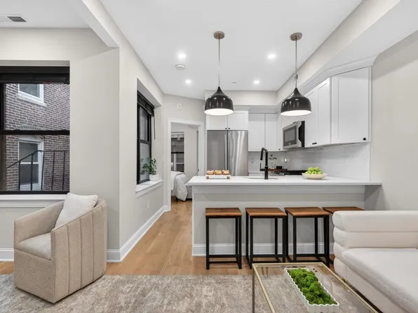 5 Garden Court St #3, Boston, MA 02113